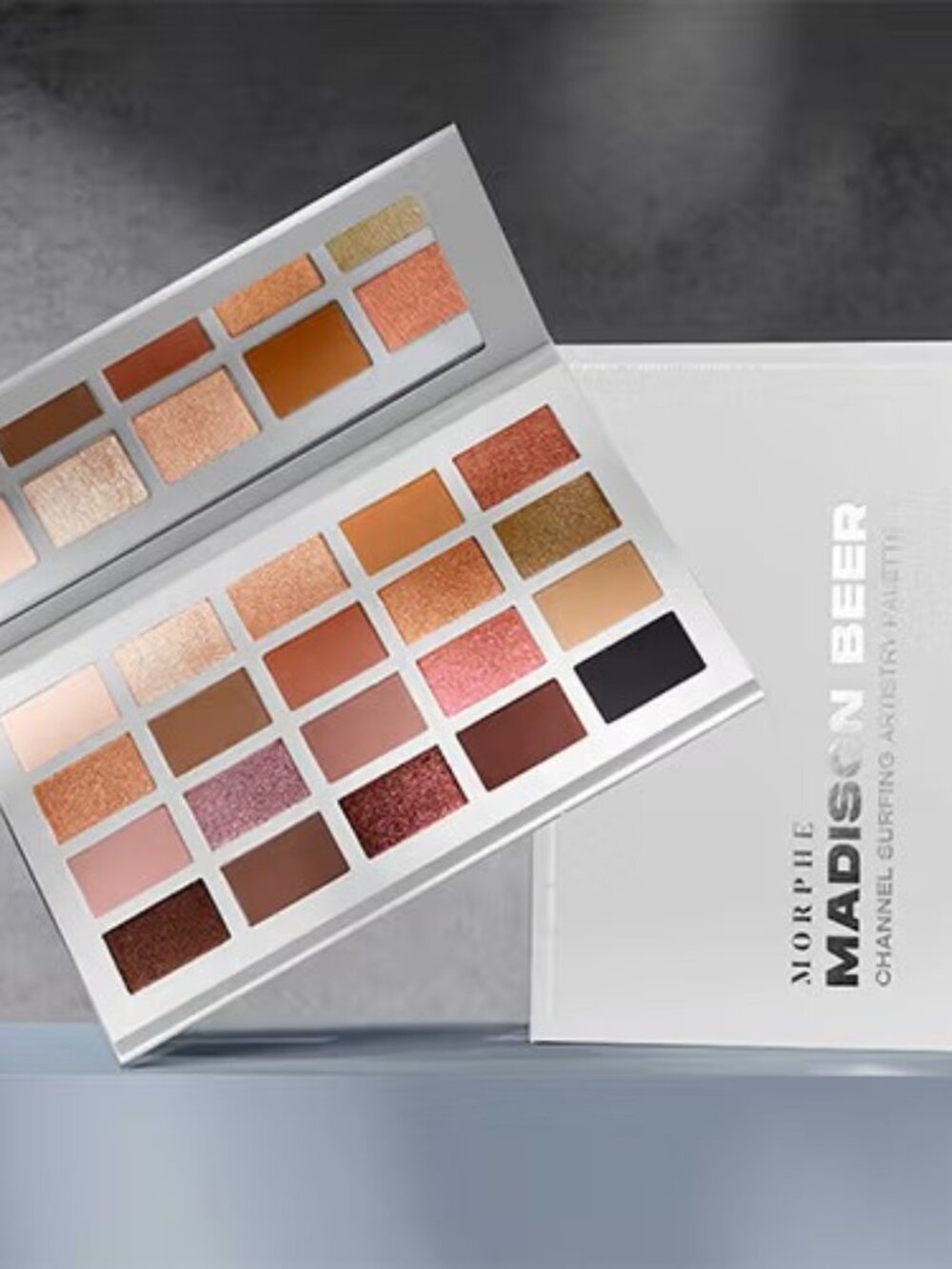 NEW *RARE VAULTED* Morphe X Madison Beer Channel Surfing Artistry Palette